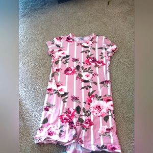 J for justify pink & white dress, size medium.